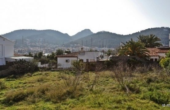 Plot near by the Club de Vela in Puerto Andratx