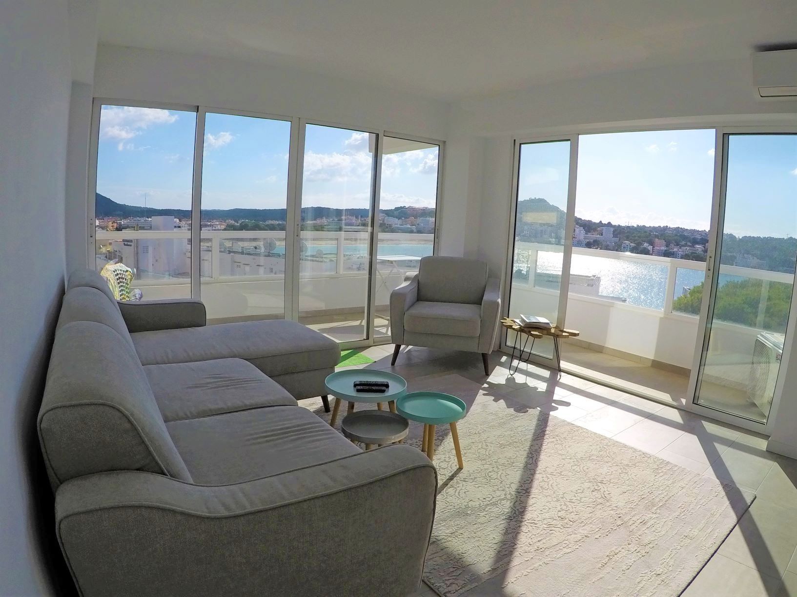 Moderno Apartamento con vistas al mar en Santa Ponsa