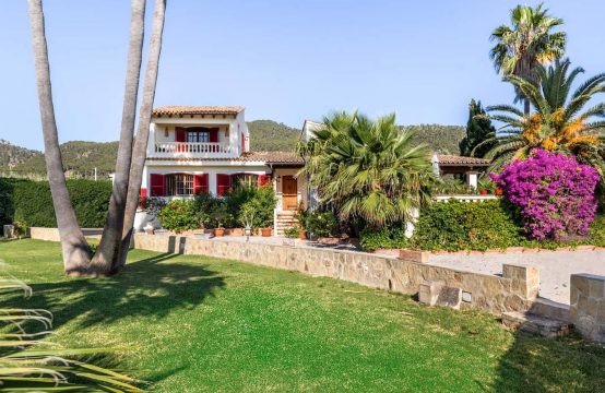 Puerto Andratx: Extraordinary finca within walking distance to the port