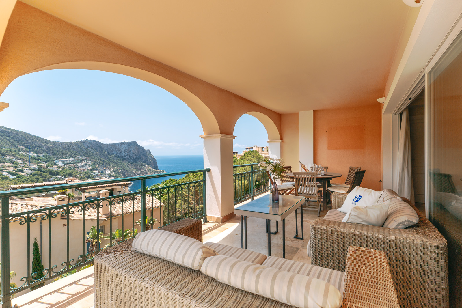 RENTAL! Port Andratx: Top sea view apartment in a privileged location